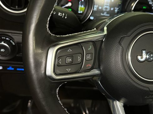 Used 2023 Jeep Wrangler Unlimited Sahara w/ Cold Weather Group AWD/4WD image 22
