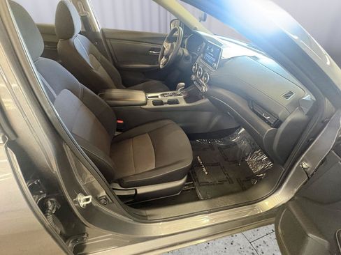 Used 2024 Nissan Sentra SV FWD image 16