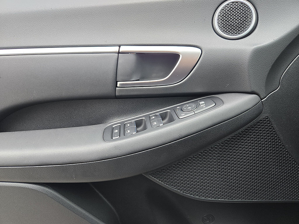 New 2026 Hyundai Sonata SEL FWD image 24