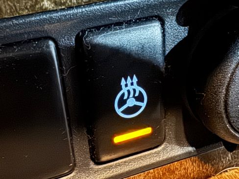 Used 2016 INFINITI QX80 Limited w/ Driver's Assistance Package image 32