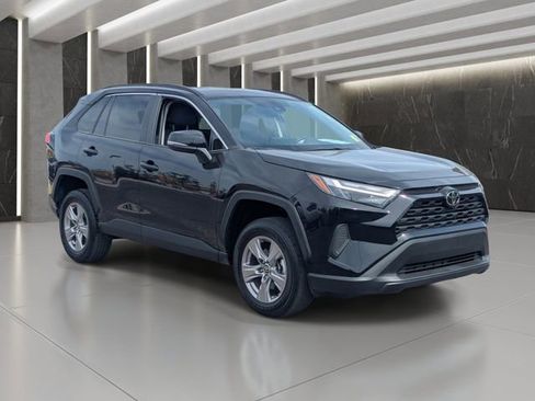 Used 2025 Toyota RAV4 XLE FWD image 8