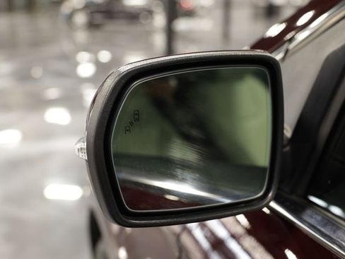 Used 2017 Ford Edge Titanium w/ Technology Package image 31