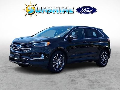 Certified 2020 Ford Edge Titanium w/ Equipment Group 301A AWD/4WD image 3