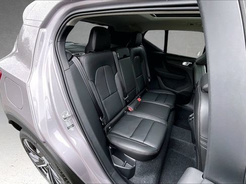 New 2026 Volvo XC40 B5 Ultra w/ Protection Package Premier AWD/4WD image 11