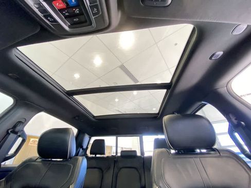 Used 2020 RAM 1500 Limited w/ Body-Colour Bumper Group image 25