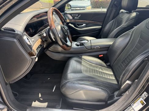 Used 2018 Mercedes-Benz S 560 Sedan image 16