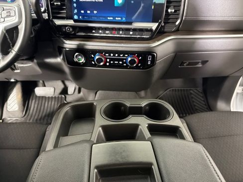 Used 2023 Chevrolet Silverado 1500 LT AWD/4WD image 18