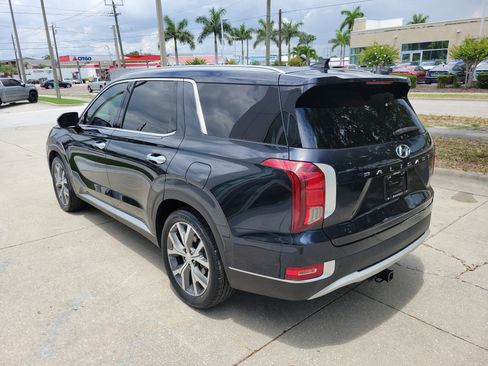 Used 2022 Hyundai Palisade SEL w/ 8P Bench Seat Package FWD image 6