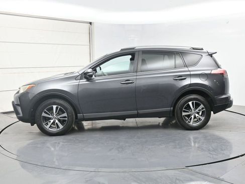 Used 2018 Toyota RAV4 XLE w/ Plus Extra Value Package AWD/4WD image 18
