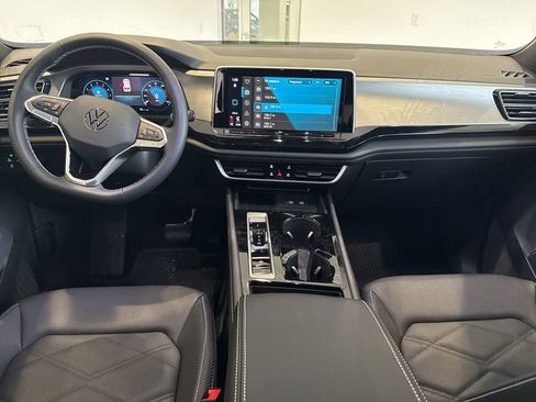 New 2026 Volkswagen Atlas Cross Sport SE image 11