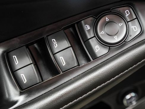 Used 2023 Buick Enclave Avenir w/ Avenir Technology Package AWD/4WD image 46