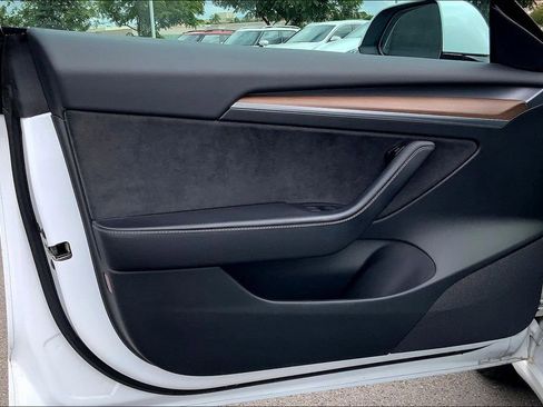 Used 2022 Tesla Model 3 Long Range image 22