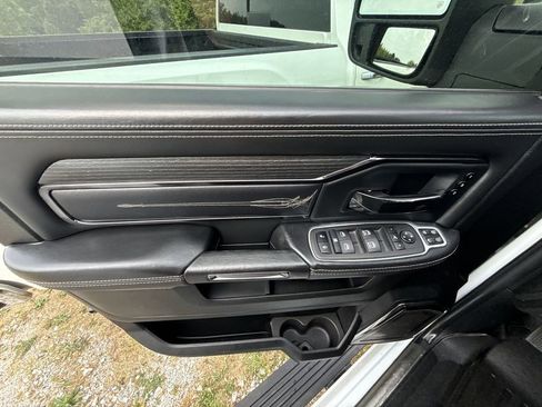 Used 2024 RAM 3500 Limited image 29