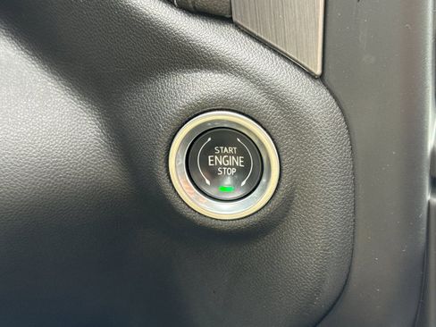 Used 2022 GMC Sierra 2500 Denali w/ Denali Ultimate Package image 24