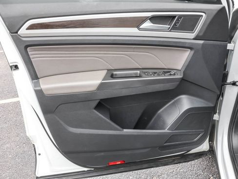 Used 2022 Volkswagen Atlas SE image 26