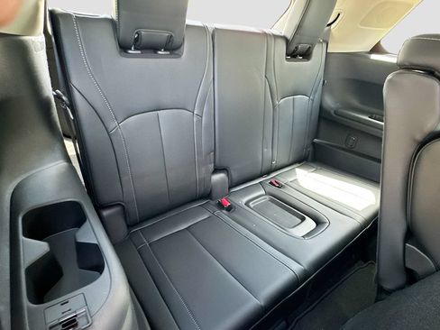 Certified 2026 INFINITI QX60 Luxe w/ Cargo Package FWD image 30