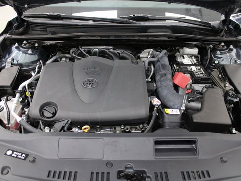 Used 2022 Toyota Avalon Limited w/ Advanced Safety Package image 10