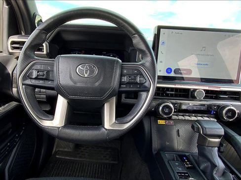 Used 2025 Toyota 4Runner Limited image 6