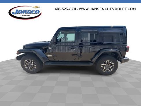 Used 2024 Jeep Wrangler Unlimited Sahara w/ Dual Top Group AWD/4WD image 5