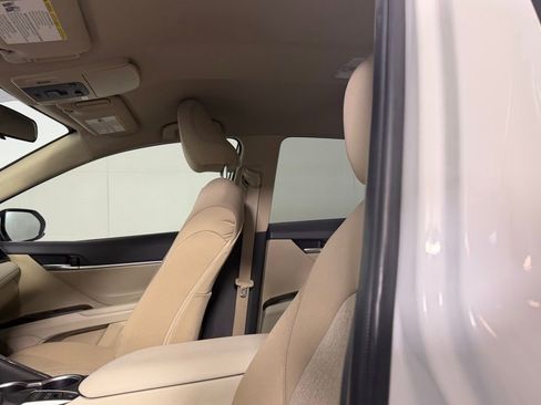 Used 2024 Toyota Camry LE image 21