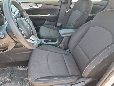 Used 2023 Kia Forte LXS FWD image 12