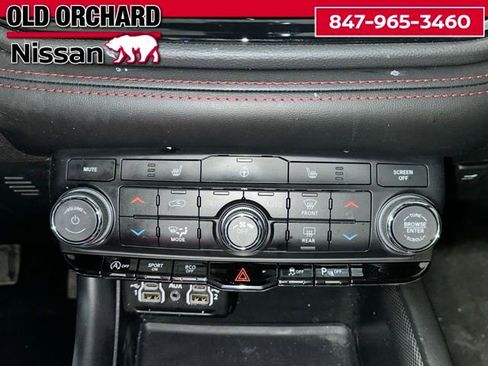 Used 2023 Dodge Durango GT w/ Blacktop Package image 16