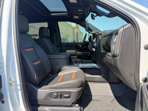 Used 2020 GMC Sierra 2500 AT4 w/ AT4 Premium Package AWD/4WD image 22
