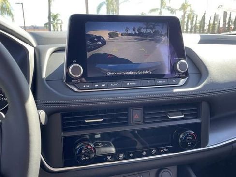 New 2025 Nissan Rogue SV image 27