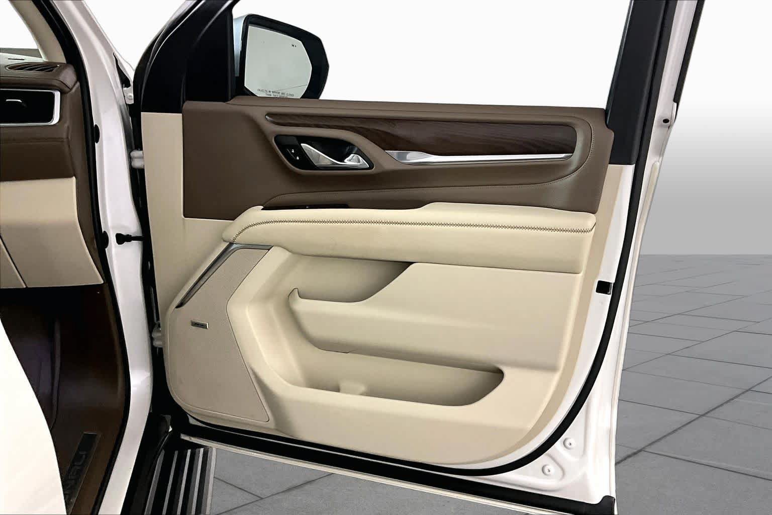 Used 2021 GMC Yukon Denali w/ Denali Premium Package RWD image 21