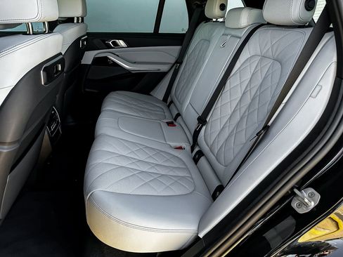 New 2025 BMW X5 sDrive40i w/ Climate Comfort Package image 25