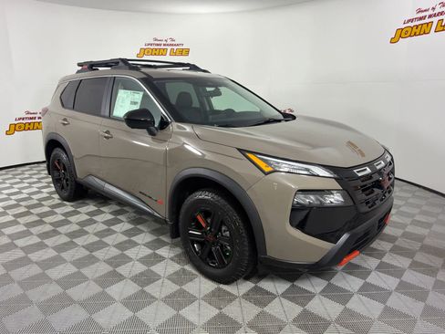New 2026 Nissan Rogue Rock Creek image 8