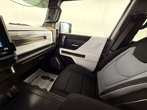 Used 2024 GMC Hummer EV 3X AWD/4WD image 33
