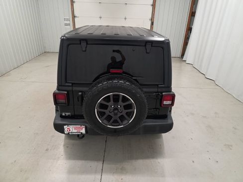 Used 2021 Jeep Wrangler Unlimited Sport AWD/4WD image 5