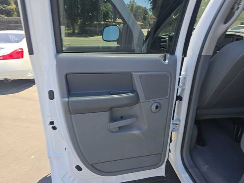 Used 2006 Dodge Ram 1500 Truck SLT RWD image 10