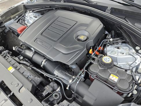 Used 2025 Land Rover Range Rover Velar Dynamic SE image 23