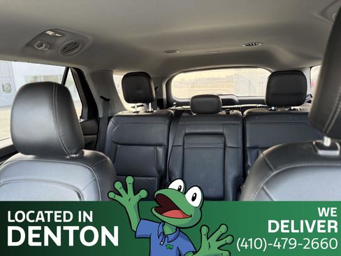 Used 2022 Ford Explorer XLT w/ Equipment Group 202A image 16