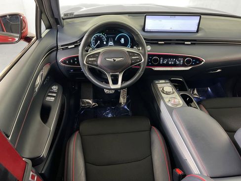 Used 2023 Genesis GV70 2.5T w/ Sport Prestige Package image 23