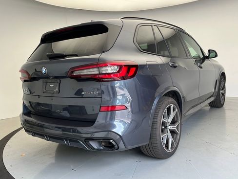 Used 2021 BMW X5 xDrive40i w/ M Sport Package AWD/4WD image 3