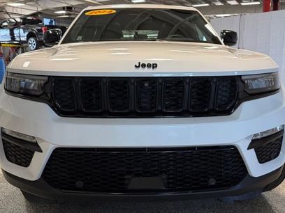 Used 2024 Jeep Grand Cherokee Limited w/ Luxury Tech Group II