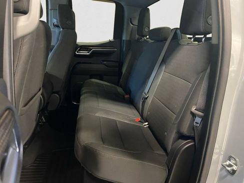 Used 2024 Chevrolet Silverado 1500 LT image 14