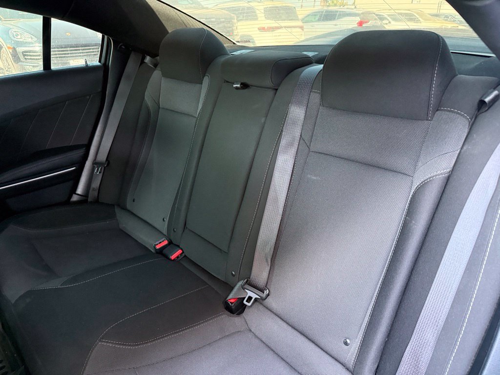 Used 2020 Dodge Charger SXT RWD image 15