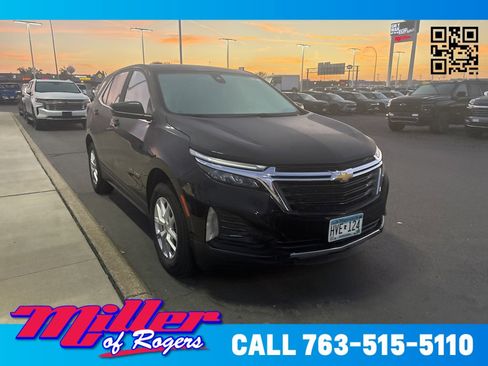 Used 2022 Chevrolet Equinox LT image 1