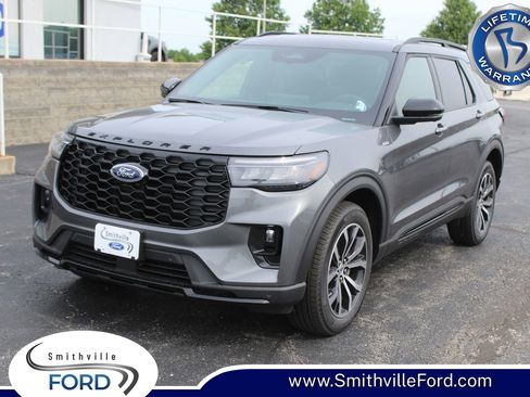 New 2026 Ford Explorer ST-Line AWD/4WD image 1