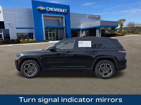 Used 2022 Jeep Grand Cherokee Trailhawk w/ ADV Protech Group II AWD/4WD image 29
