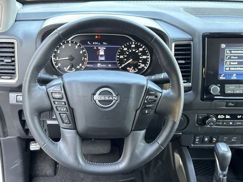 Used 2024 Nissan Frontier SL w/ Technology Package image 14