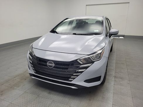 Used 2024 Nissan Versa SV w/ Trunk Package image 15