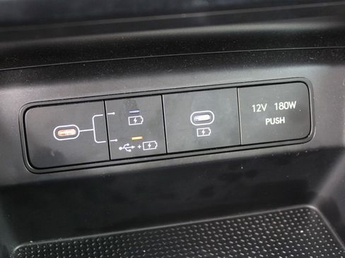 Used 2025 Hyundai Tucson SE FWD image 27