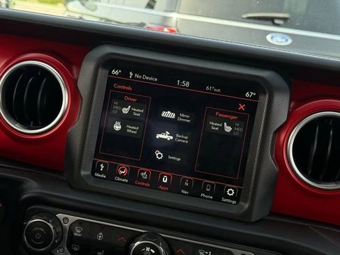 Used 2023 Jeep Gladiator Rubicon w/ Dual Top Group AWD/4WD image 24