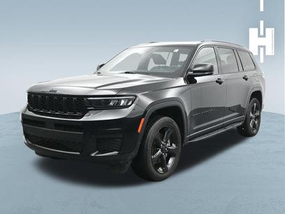 Used 2023 Jeep Grand Cherokee L Laredo