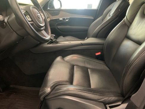 Certified 2022 Volvo XC90 T6 Inscription w/ Climate Package image 11
